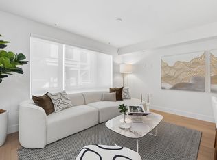 578 W 24th Ave #122, Vancouver, BC