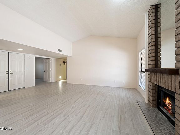3rd image of 2667 LEISURE WORLD --