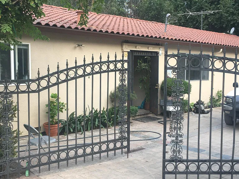 9150 Crow Canyon Rd — Photo 2