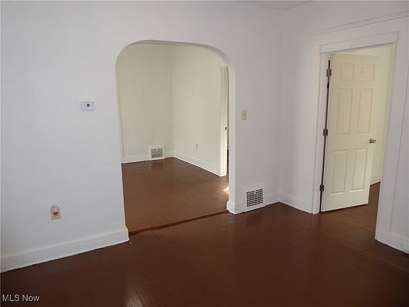 2nd image of 7407 Elton Ave