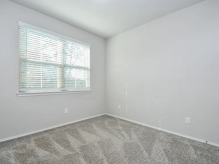 14118 Silver Falls Ct — Photo 23