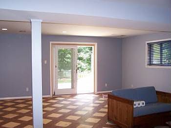 3rd image of 1719 Evelyn Dr