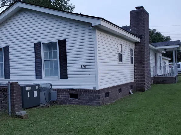 114 Horseshoe Rd, Moncks Corner, SC 29461