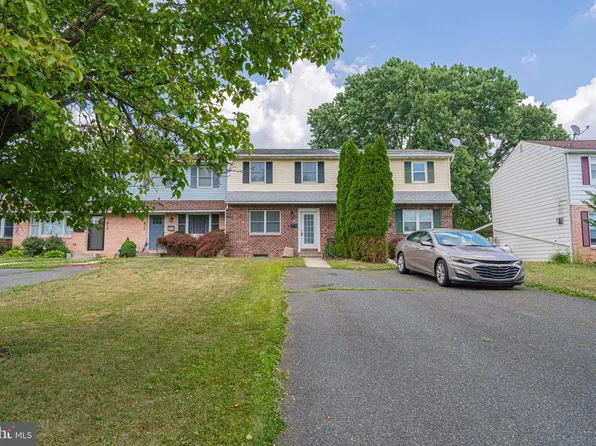 418 Jackson St, Pennsburg, PA 18073