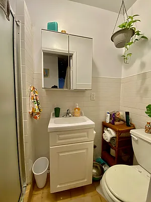 Rented by Bond New York | media 10