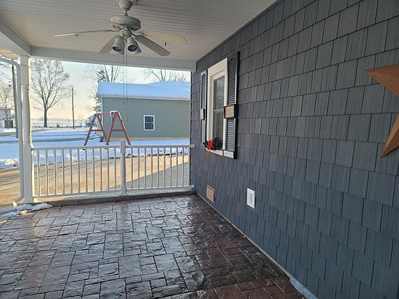 4th image of 313 Leisure Ln