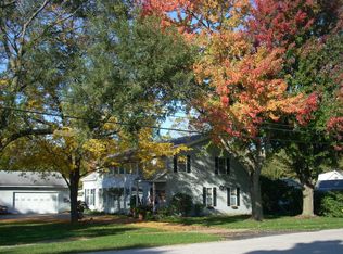 958 Pine St, Perrysburg, OH 43551