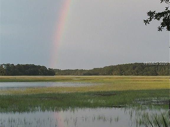 5th image of 303 Moss Creek Dr