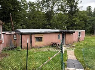 820 Lake Henry Rd, Lake Ariel, PA 18436