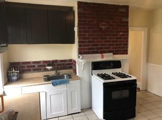 126 Julian St #2, Providence, RI 02909