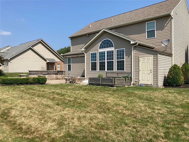 2379 Wheatland Cir — Photo 42