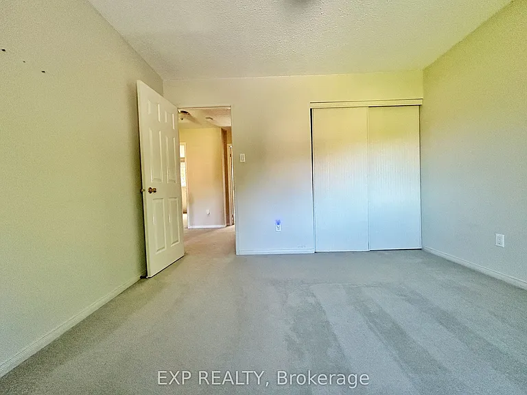 23 Haskell Cres — Photo 23