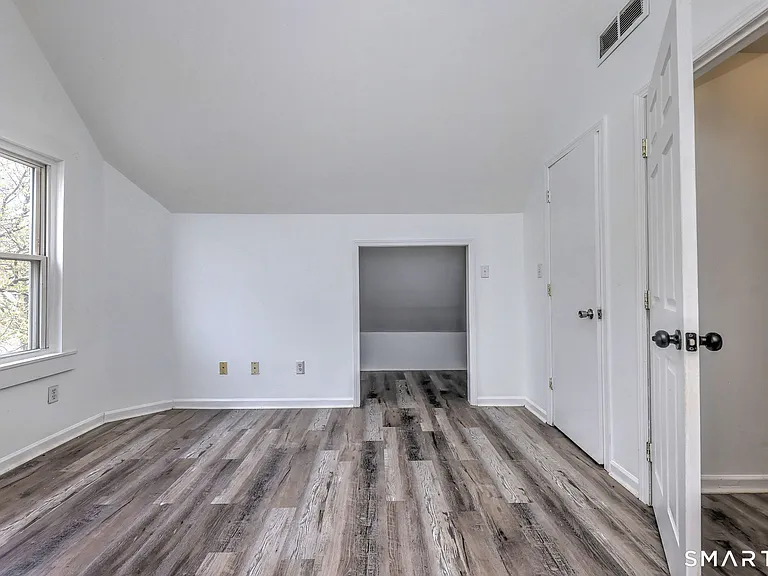 483 Ferry St #3 — Photo 6