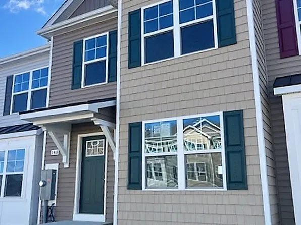 140 Olga Dr, Martinsburg, WV