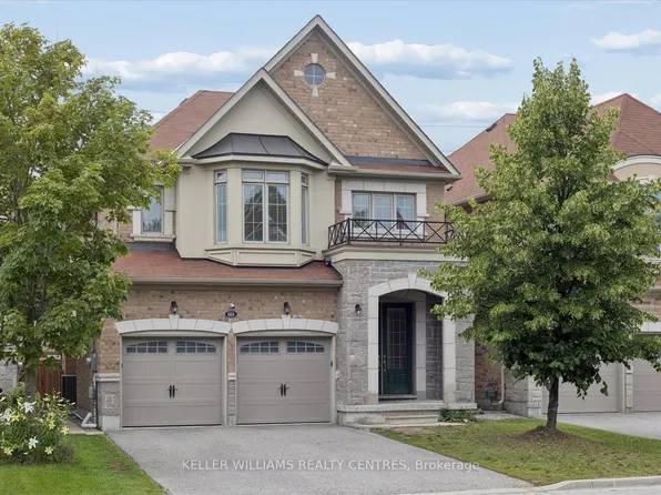 668 McGregor Farm Trl, Newmarket, ON L3X 0H3