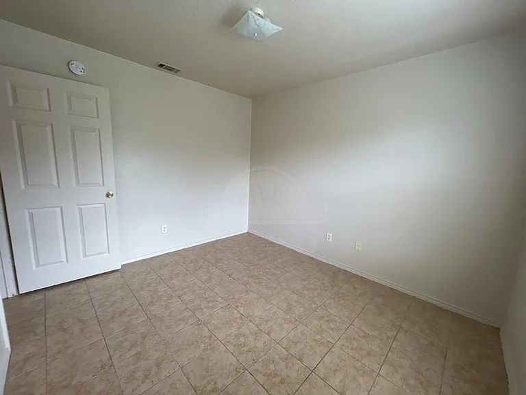 1505 Dugger Cr, Killeen — Photo 13