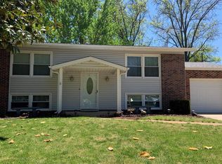 1448 Schulte Hill Dr, Maryland Heights, MO 63043