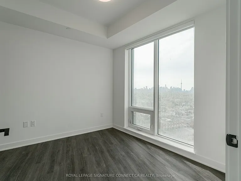 1185 Dupont St #1210 — Photo 16