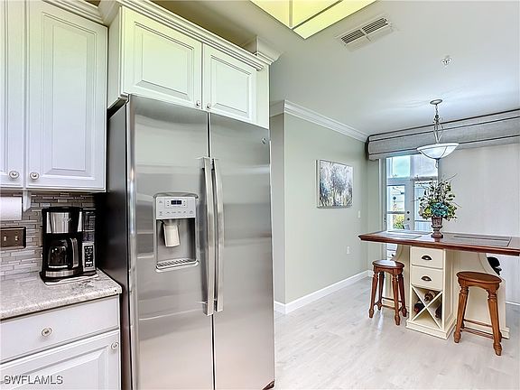 3rd image of 10538 Washingtonia Palm Way APT 4812
