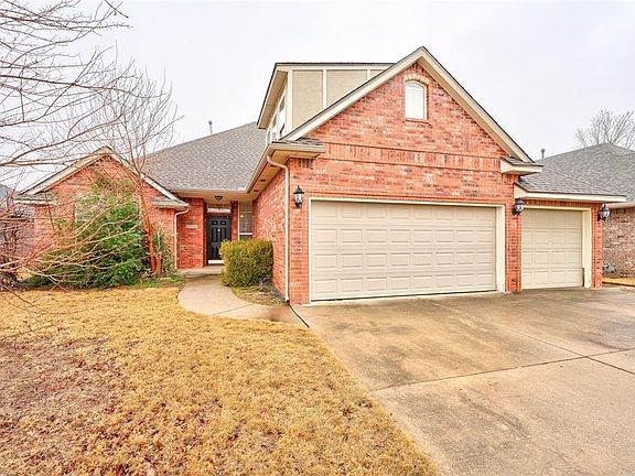 2nd image of 9109 Stacy Lynn Ln