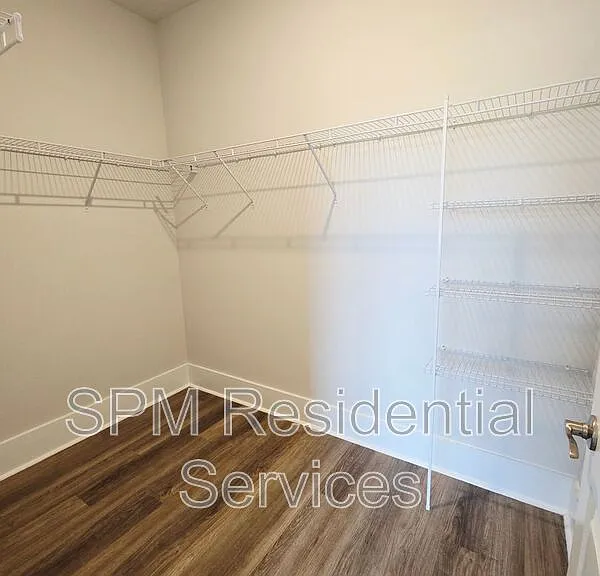 2235 Sweetspire St — Photo 9