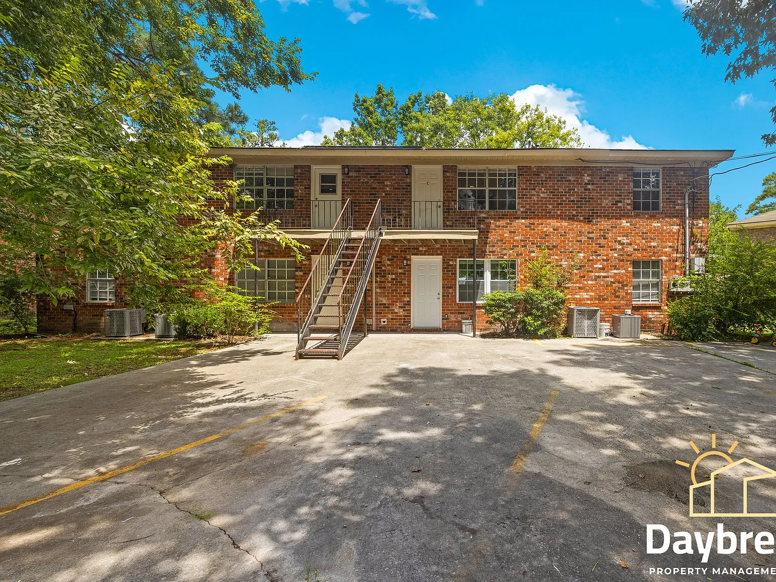 Newly Remodeled 2 Bed 1 Bath Quiet Cul-de-Sac with Private Parking — Photo 3