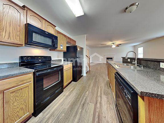3rd image of 109 Stallings Mill Dr
