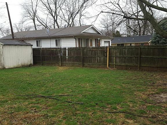 3rd image of 3502 Luewan Dr