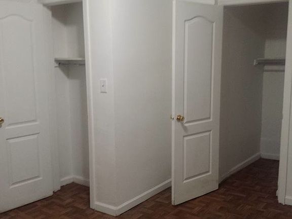 5th image of 927 Allerton Ave