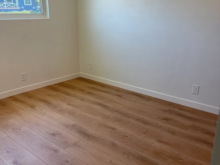 Smaller bedroom has eastern exposure.