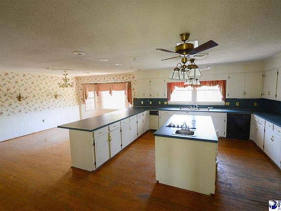 4th image of 2212 Poor Farm Rd