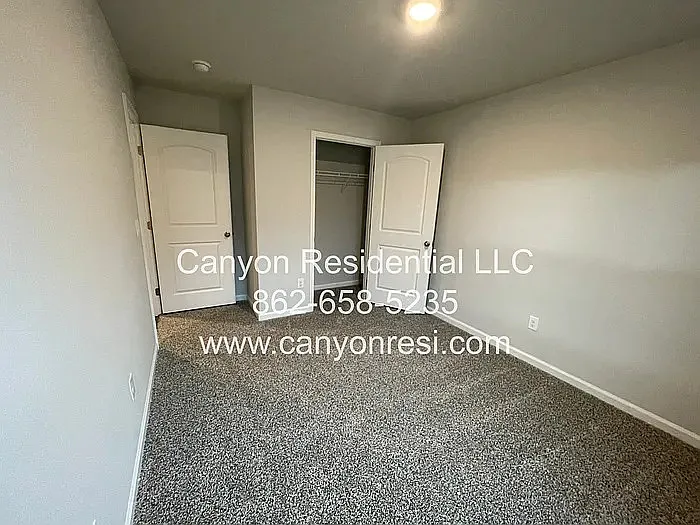 122 Syd Rd — Photo 11