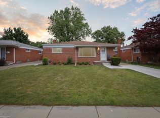 1623 Beaupre Ave, Madison Heights, MI 48071