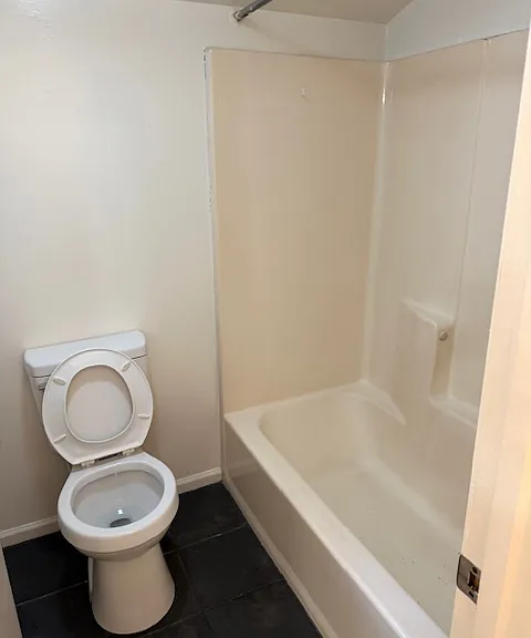 1712 Jefferson Park Ave #15 — Photo 6