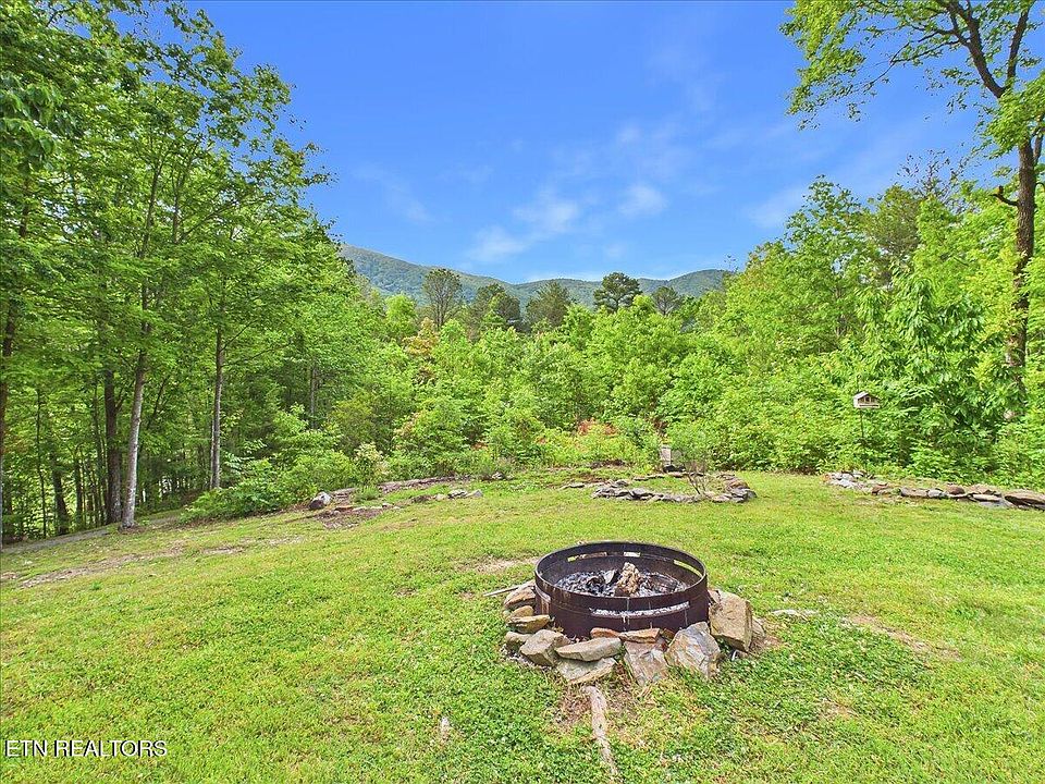 49th image of 1457 Smithfield Rd
