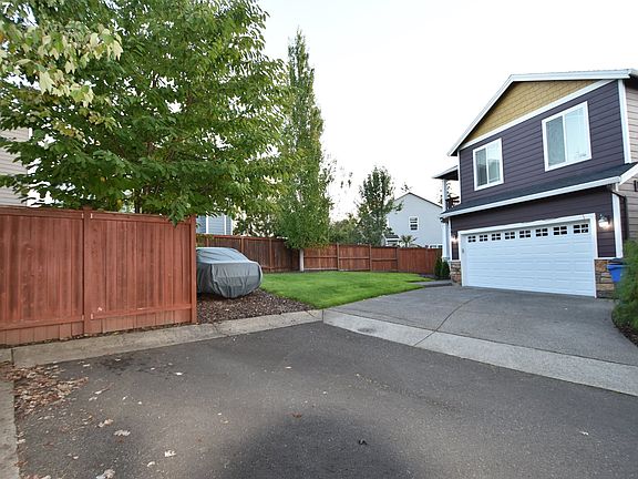 2nd image of 3922 SE 190th Ave