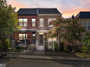 762 Gresham Pl NW, Washington, DC 20001