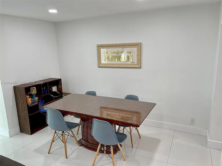 6610 Cody St — Photo 3