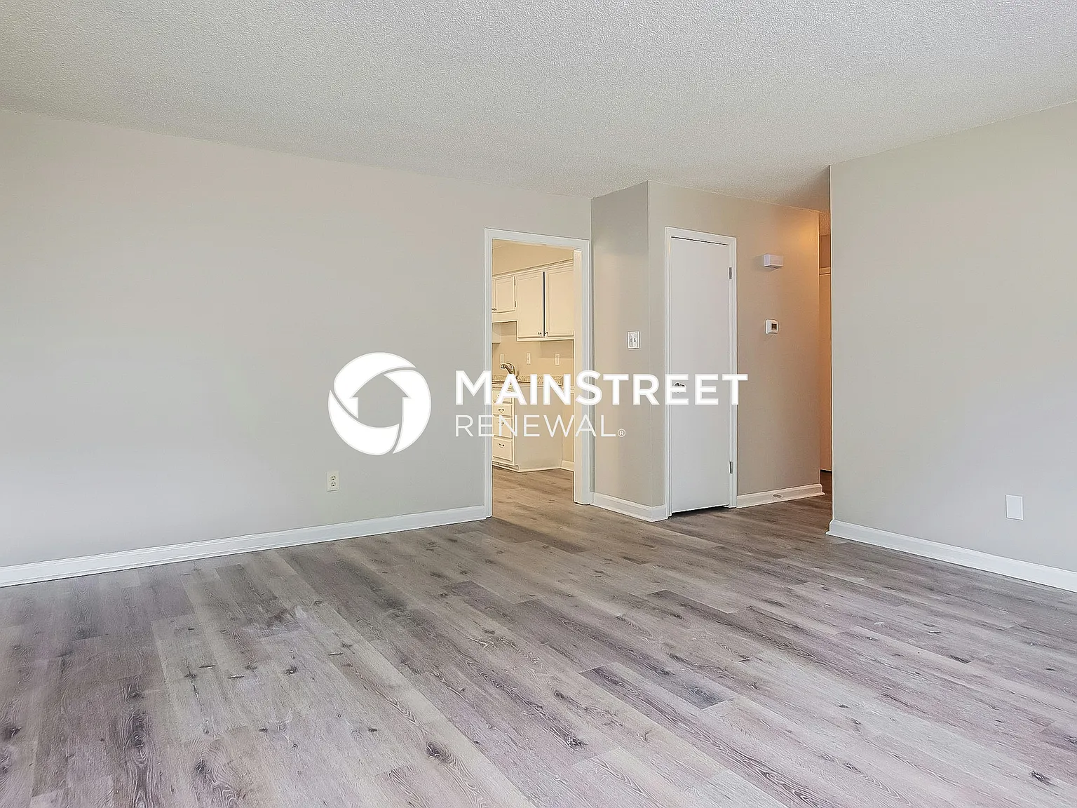 413 Pineland Ave — Photo 4