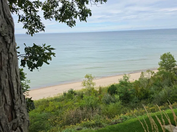 Central Ave, South Haven, MI 49090
