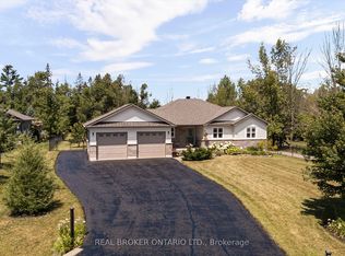 34 Merrington Ave, Oro Medonte, ON L3V0R5
