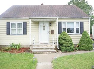69 Sperling Rd, Clifton, NJ 07013