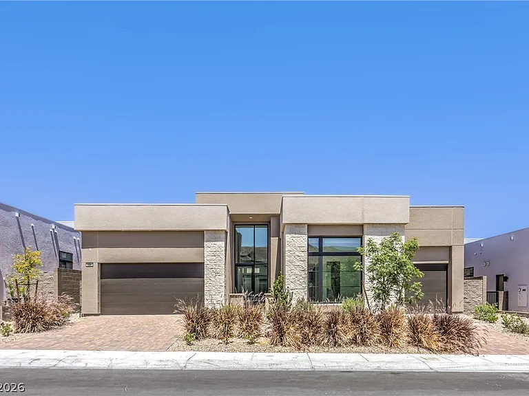 10864 Agate Cliffs Ave — Photo 1