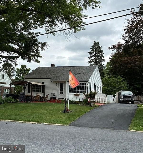 1st image of 1002 Smith Ave