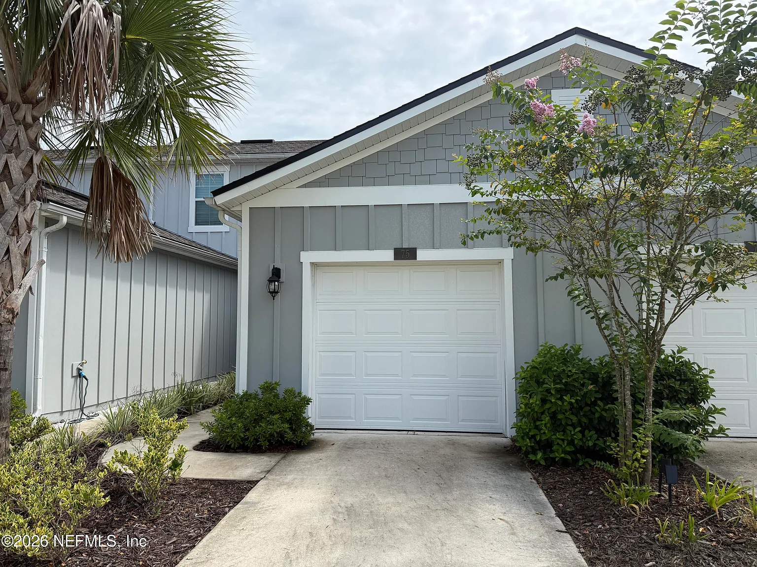 2 bed, 2.5 bath, 1210 sqft, $1,800 — Photo 1
