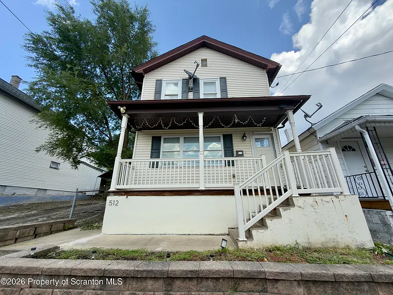 512 Emmett St — Photo 1