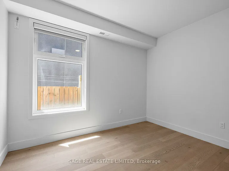 909 Castlefield Ave #1 — Photo 28