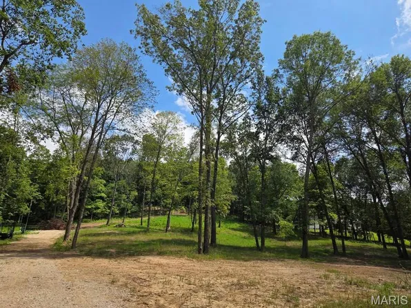 798 Wengler Rd, Pacific, MO 63069