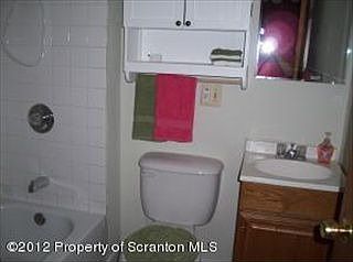 3rd image of 370 N Hyde Park Ave