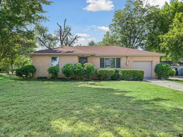 252 E Main St, Van, TX 75790